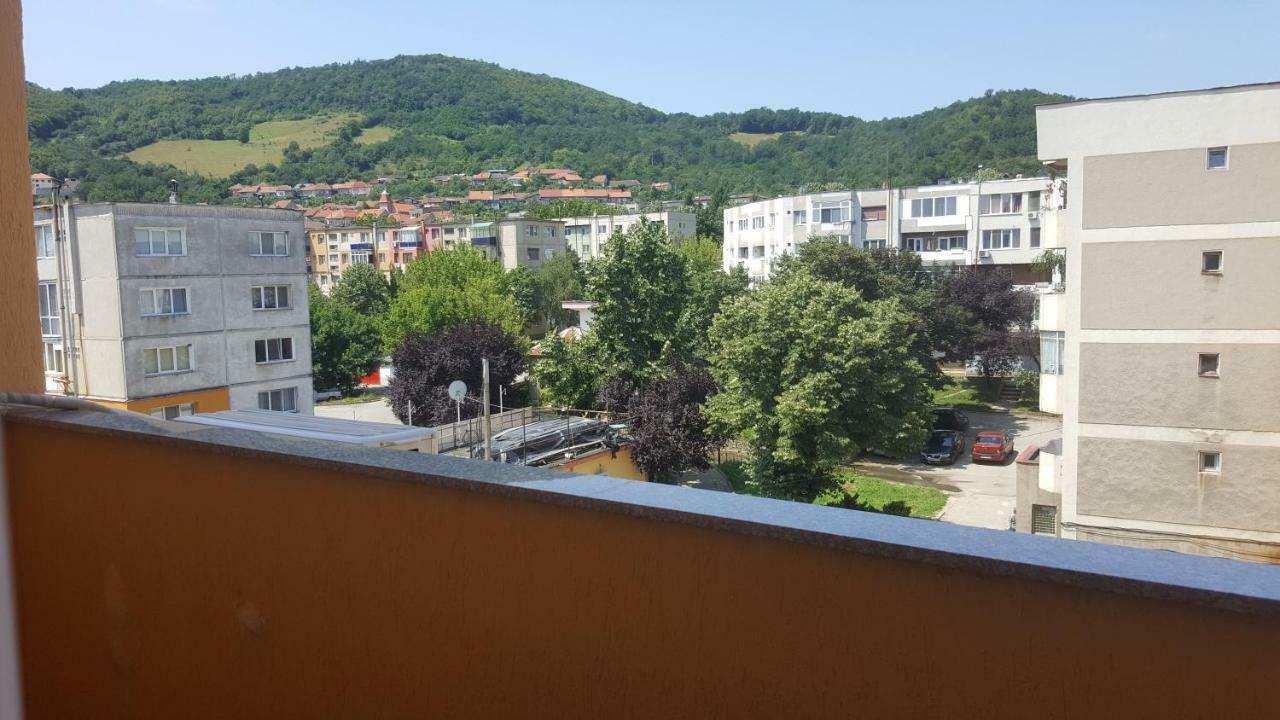 Апартаменти Apartament Victory Оршова Екстер'єр фото